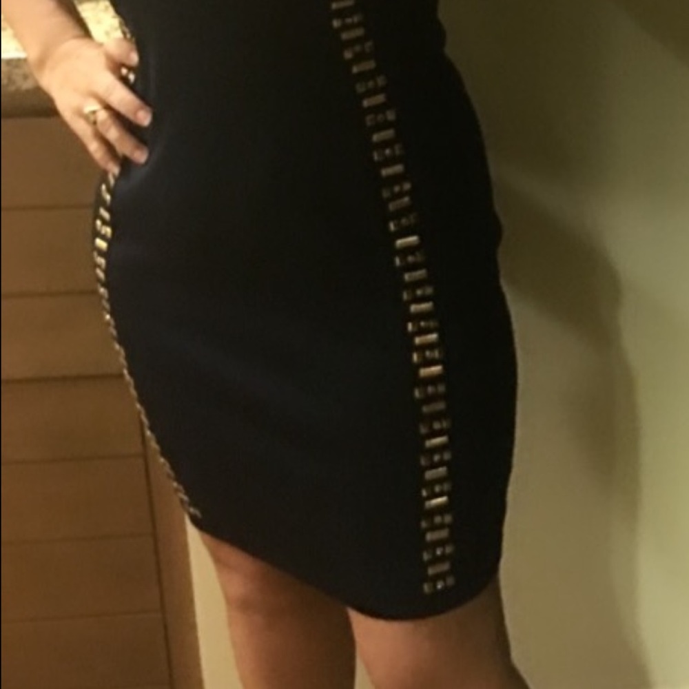 Dress - Picture 4 of 4